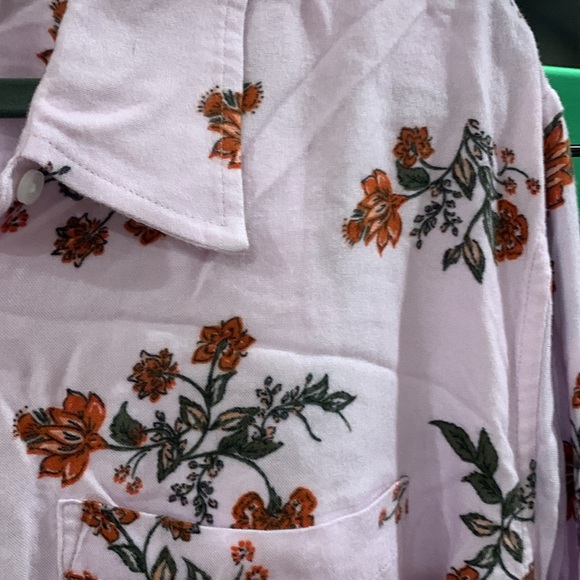 Lands, end, light flannel shirt, pink with red flowers, 24W - Picture 3 of 3